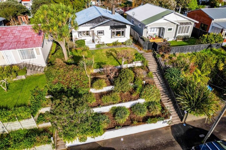 Photo of property in 19 Gaine Street, New Plymouth, 4310