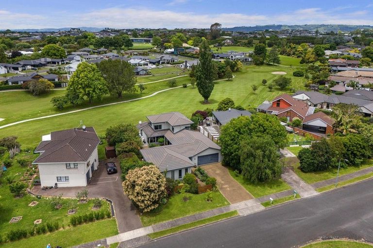 Photo of property in 62 Links View Drive, Omokoroa, 3114