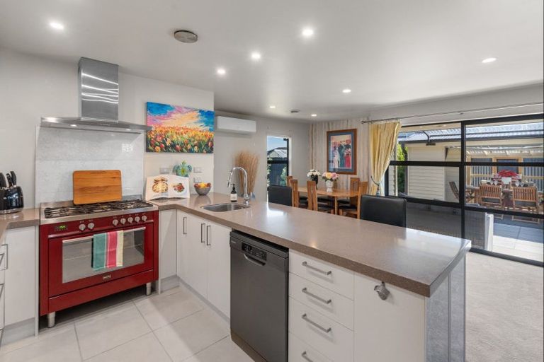 Photo of property in 5 Henley Close, Rolleston, 7614