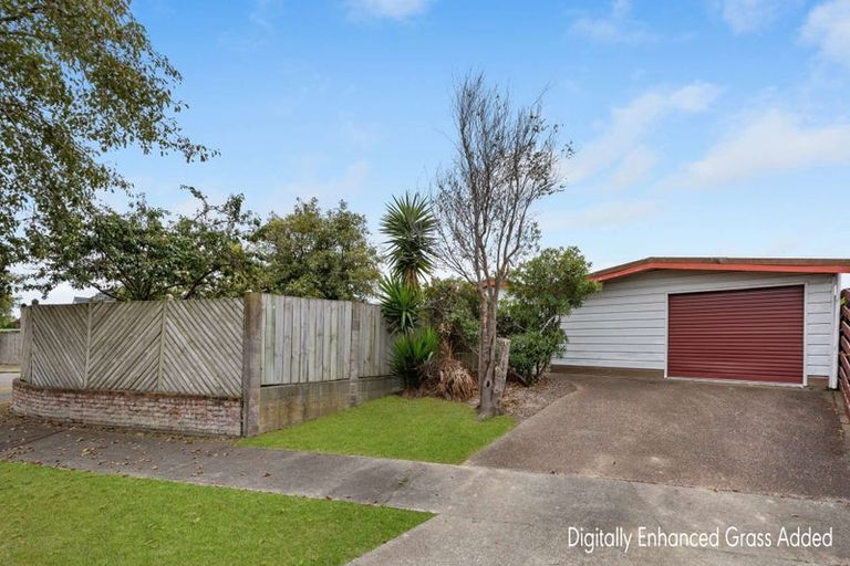 Photo of property in 6 Suzanne Grove, Kelvin Grove, Palmerston North, 4414