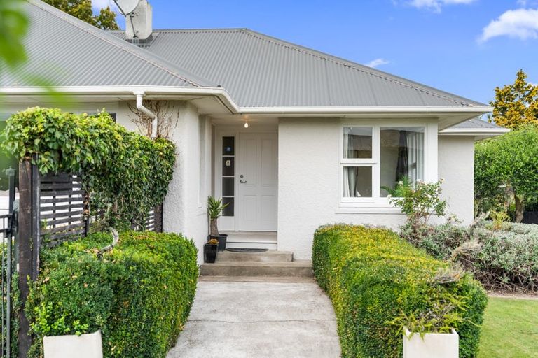 Photo of property in 37 Bourne Crescent, Papanui, Christchurch, 8053