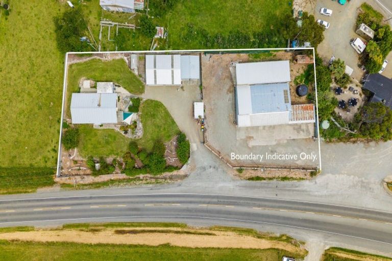 Photo of property in 2418 Waimate Highway, Makikihi, Waimate, 7980