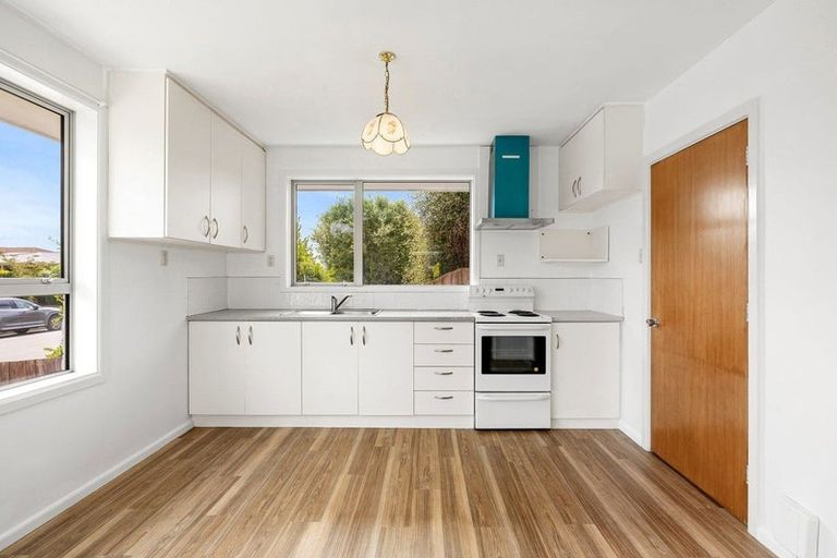 Photo of property in 1/31 Rosedale Place, Avonhead, Christchurch, 8042