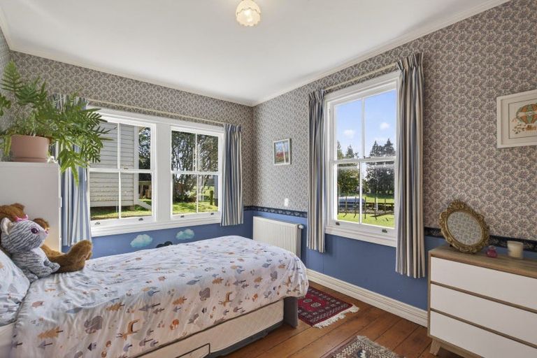 Photo of property in 1 Kahikatea Street, Inglewood, 4330