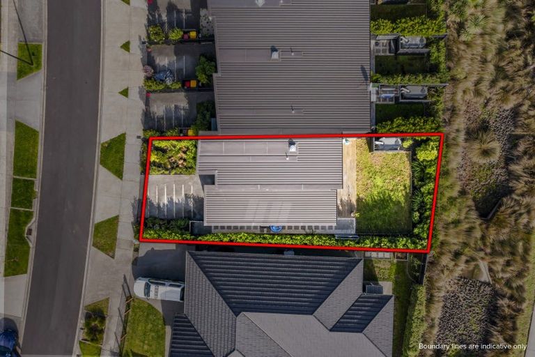 Photo of property in 7/46 Jane Maree Road, Kumeu, 0810