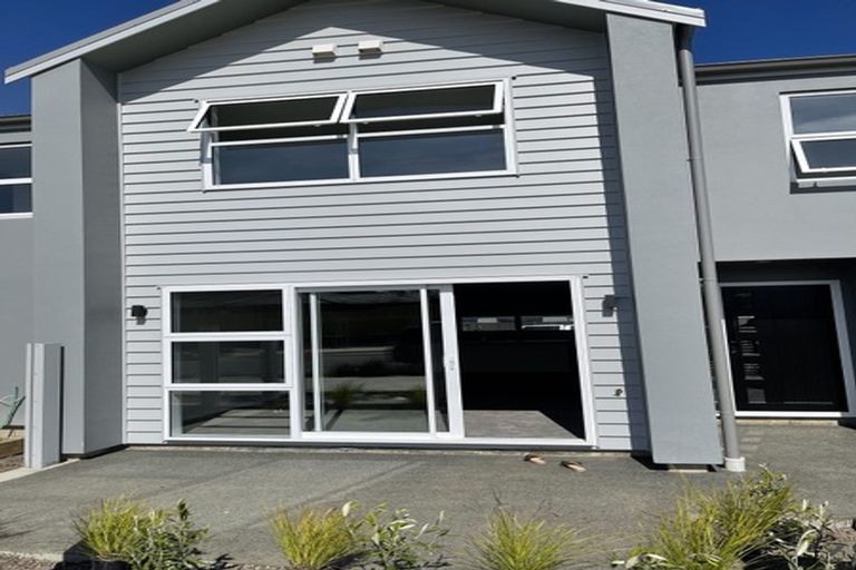Photo of property in 20 Bluff Road, Kenepuru, Porirua, 5022