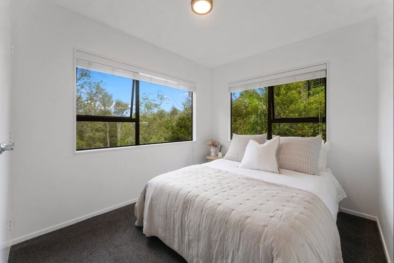 Photo of property in 3/57 Pupuke Road, Birkenhead, Auckland, 0627