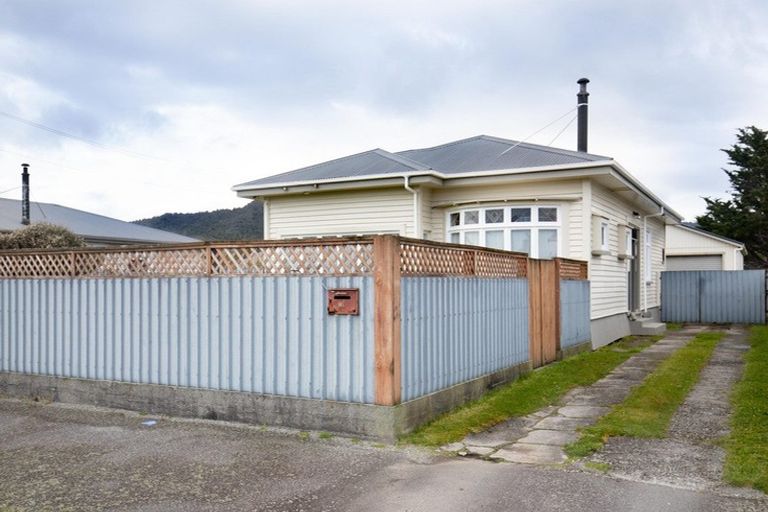 Photo of property in 91 Reid Street, Blaketown, Greymouth, 7805