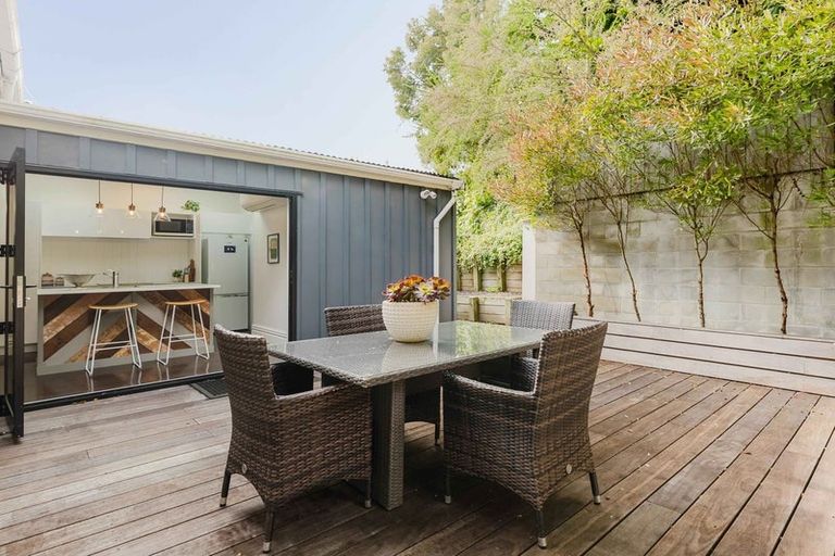 Photo of property in 21 Serpentine Avenue, Dunedin Central, Dunedin, 9016