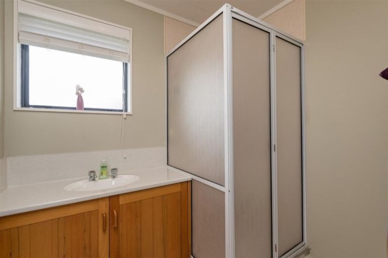 Photo of property in 6 Franklyn Close, Wakefield, 7025