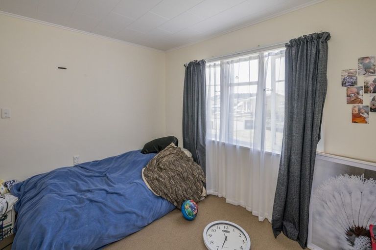 Photo of property in 4 Colenso Place, Otaki Beach, Otaki, 5512