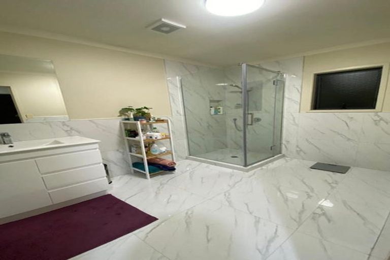 Photo of property in 47 Tiri Tiri Road, Birkdale, Auckland, 0626