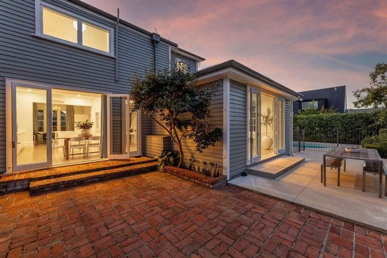 Photo of property in 54 Fendalton Road, Fendalton, Christchurch, 8014