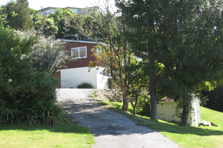 Photo of property in 17 Te Kopua Street, Acacia Bay, Taupo, 3330