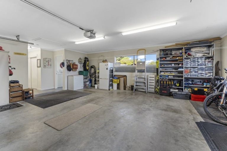 Photo of property in 11 Byron Brown Place, Otaki Beach, Otaki, 5512