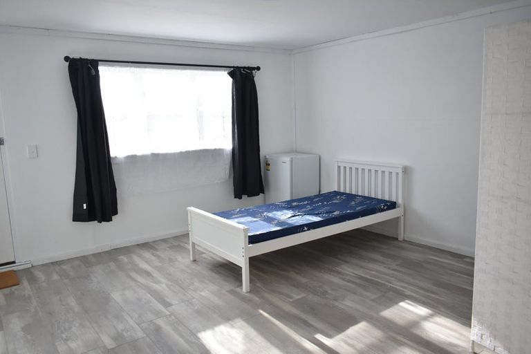 Photo of property in 103 Ironside Road, Johnsonville, Wellington, 6037