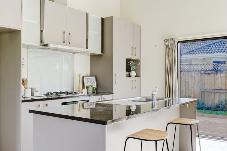 Photo of property in 15 Chadwick Place, Rototuna North, Hamilton, 3210