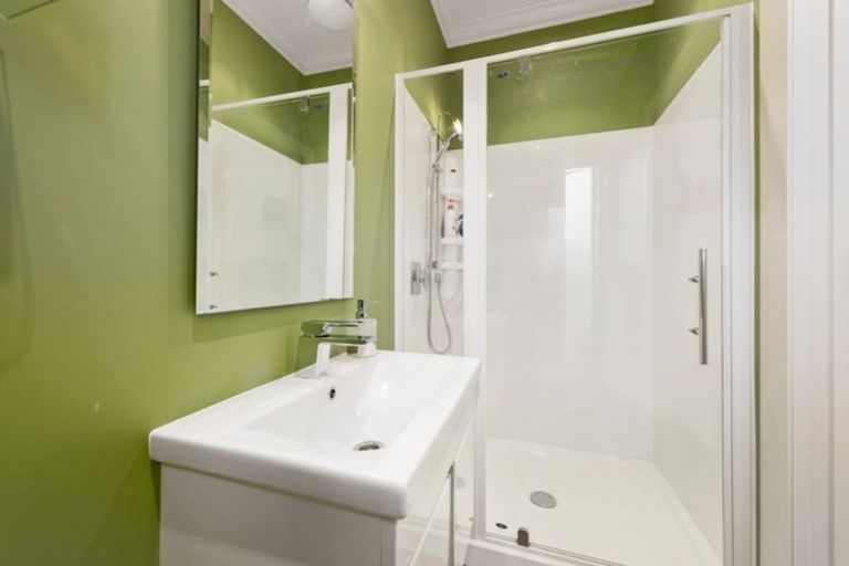 Photo of property in 5 Wilford Street, Wallaceville, Upper Hutt, 5018