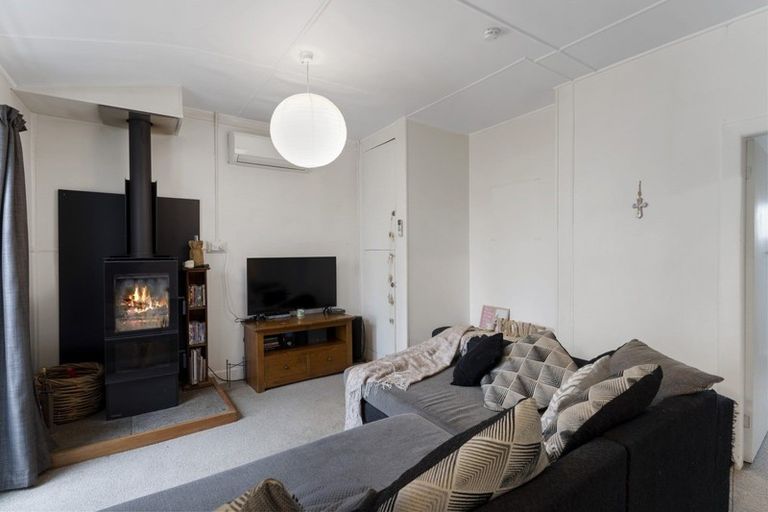 Photo of property in 124 Nursery Road, Phillipstown, Christchurch, 8011