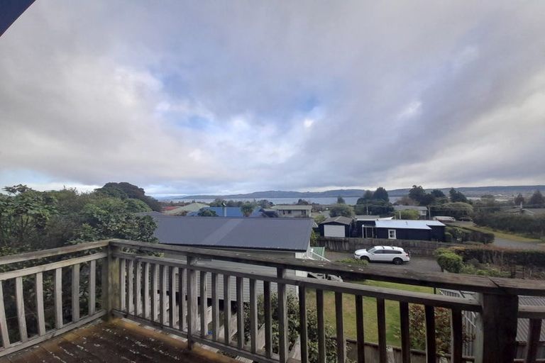 Photo of property in 7 Weka Road, Waipahihi, Taupo, 3330