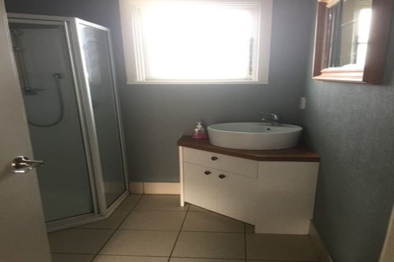 Photo of property in 282 Keyes Road, New Brighton, Christchurch, 8083