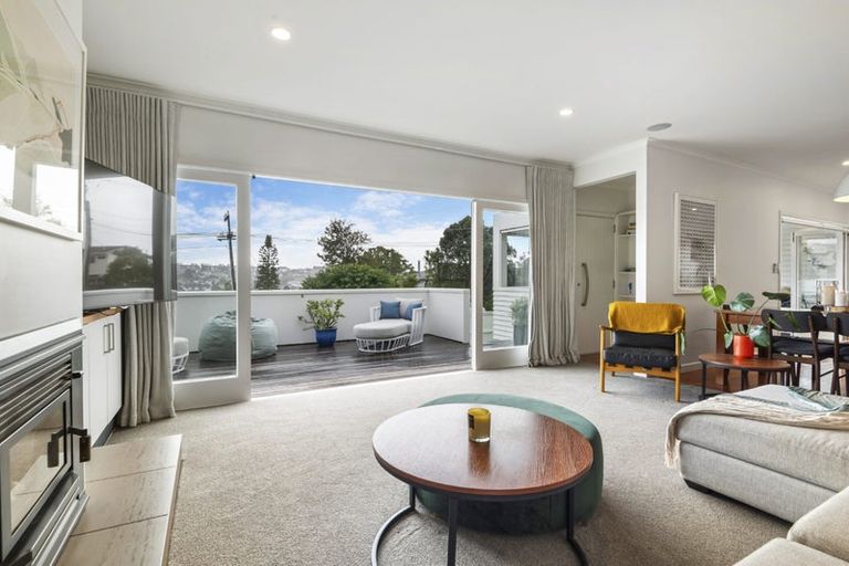 Photo of property in 6 Manuwai Road, Torbay, Auckland, 0630