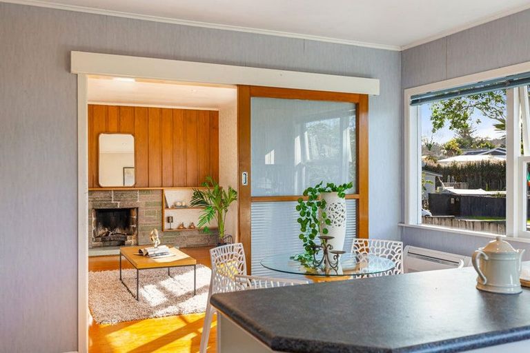 Photo of property in 28 O'donn Avenue, Beach Haven, Auckland, 0626