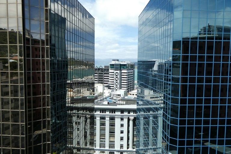 Photo of property in Terrace Garden Apartments, 9e/120 The Terrace, Wellington Central, Wellington, 6011