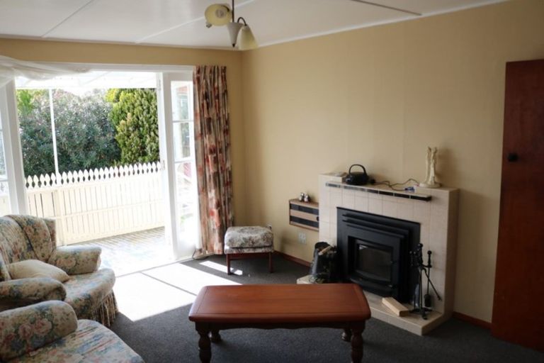 Photo of property in 8 Lincoln Place, Levin, 5510