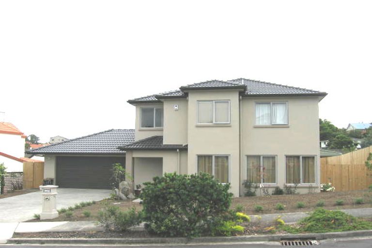 Photo of property in 4 Stoneleigh Court, Sunnynook, Auckland, 0632