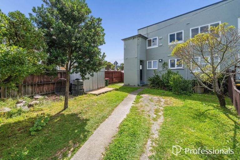 Photo of property in 4/100 Adelaide Street, Petone, Lower Hutt, 5012