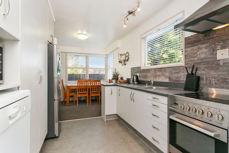 Photo of property in 308a Shakespeare Street, Leamington, Cambridge, 3432