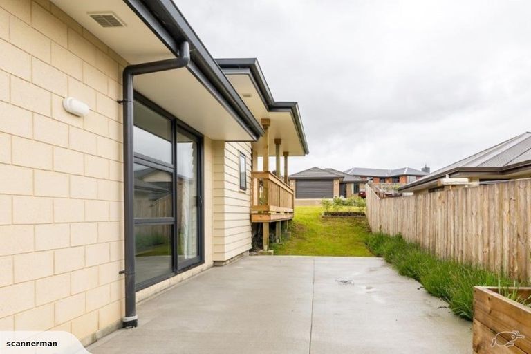 Photo of property in 35 Grandvista Drive, Green Island, Dunedin, 9018