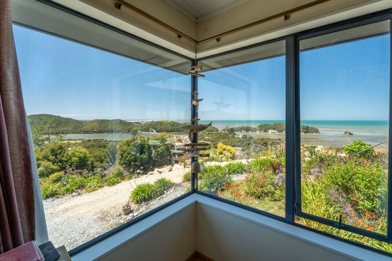 Photo of property in 51 Wharariki Road, Puponga, Collingwood, 7073