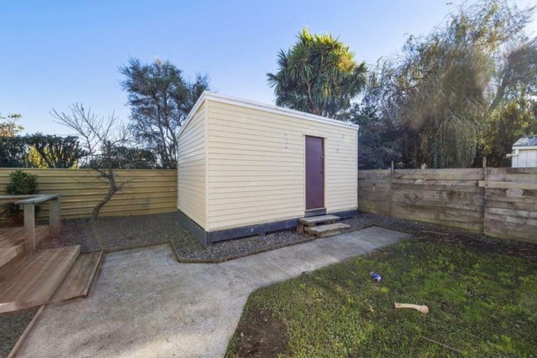 Photo of property in 8a Fitzroy Street, Normanby, Hawera, 4614