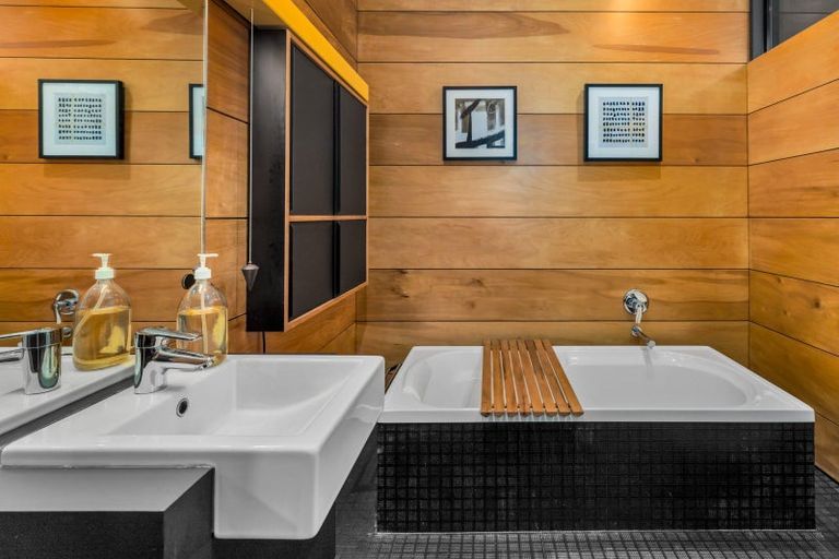 Photo of property in 41 Holliss Avenue, Cashmere, Christchurch, 8022