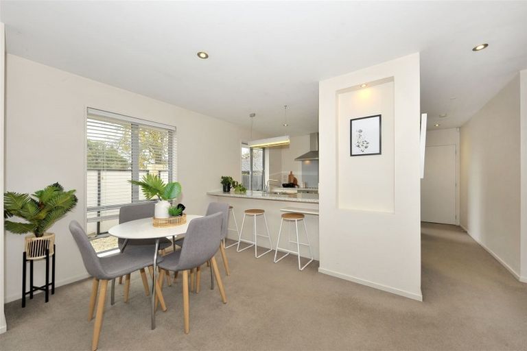 Photo of property in 4a Pinehurst Crescent, Russley, Christchurch, 8042