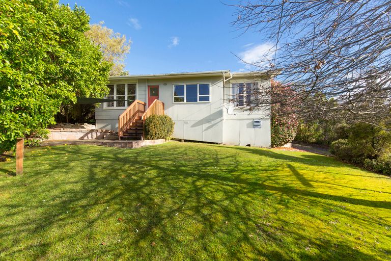 Photo of property in 7 Holiday Road, Stanmore Bay, Whangaparaoa, 0932
