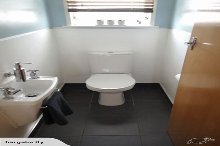 Photo of property in 9 Leslie Avenue, Cloverlea, Palmerston North, 4412