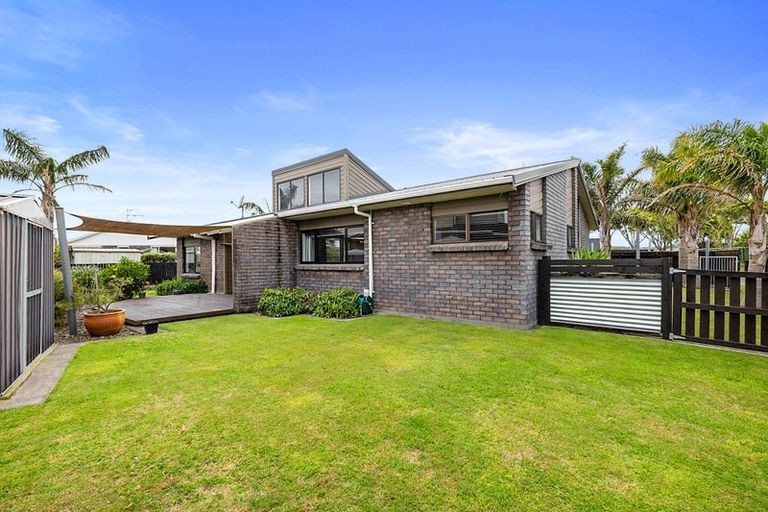 Photo of property in 39 Tiverton Crescent, Whalers Gate, New Plymouth, 4310