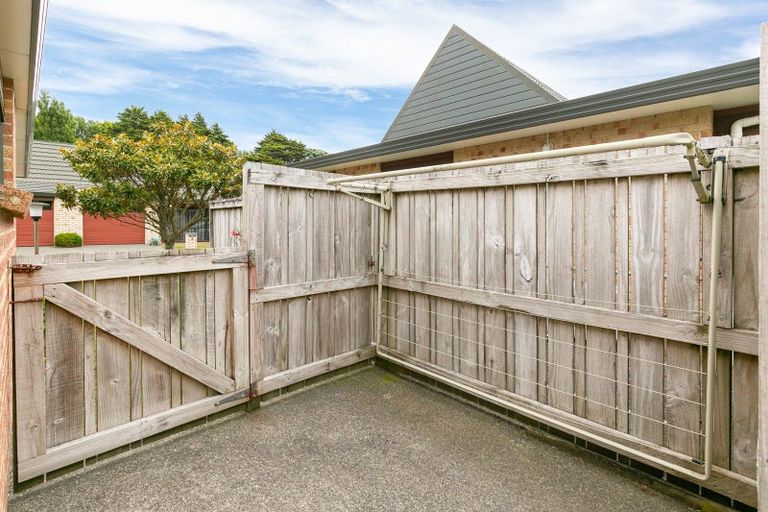 Photo of property in Redwood Village, 33/42 Main Road, Tawa, Wellington, 5028