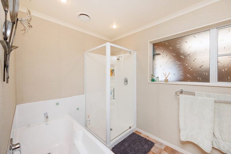Photo of property in 52 Carter Crescent, Awapuni, Palmerston North, 4412