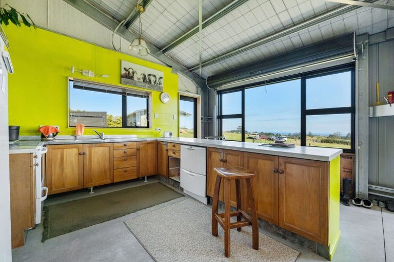 Photo of property in 609 Hurford Road, Hurford, New Plymouth, 4374