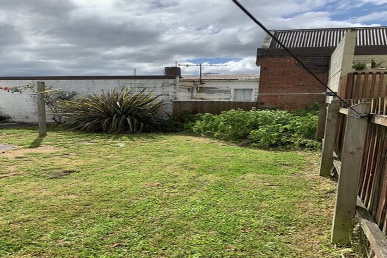 Photo of property in 224 Macandrew Road, Forbury, Dunedin, 9012