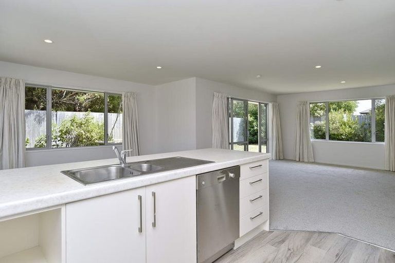 Photo of property in 16 Tripoli Street, Rangiora, 7400