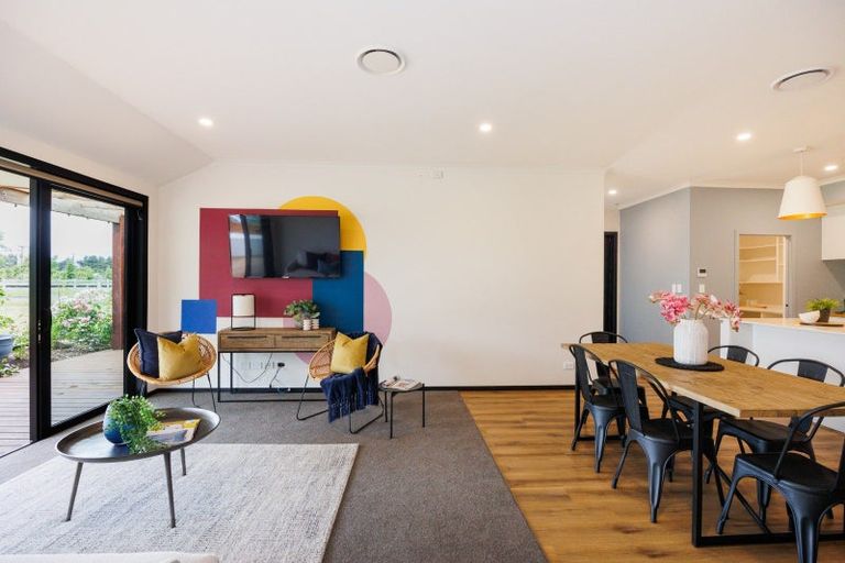 Photo of property in 2 Ashgrove Lane, Ashhurst, 4470