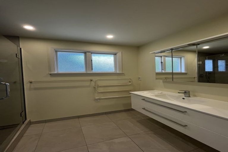 Photo of property in 8 Hanrahan Street, Upper Riccarton, Christchurch, 8041