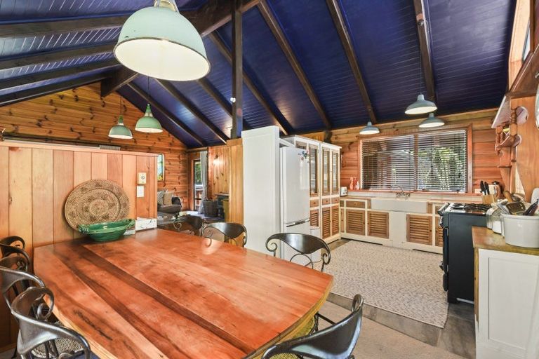 Photo of property in 16 Tombleson Road, Lake Rotoma, Rotorua, 3074