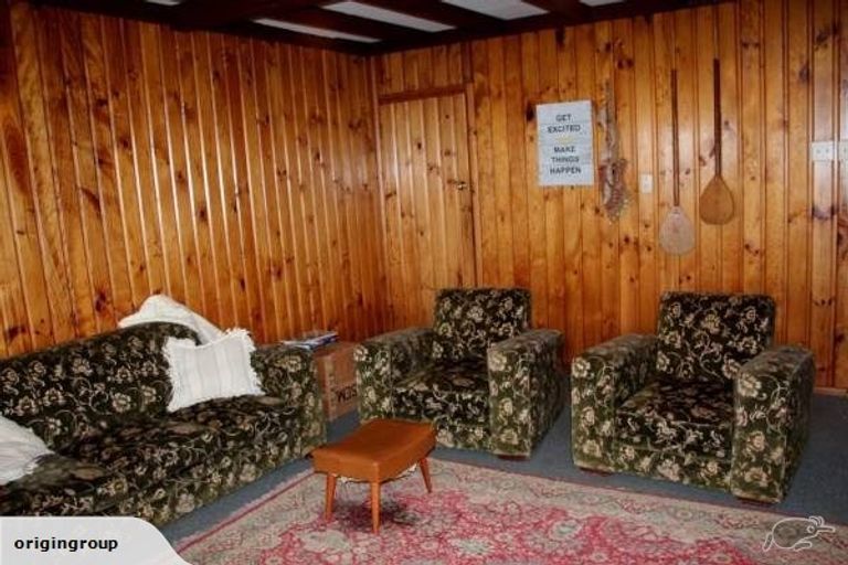 Photo of property in 1 Magdala Street, Kakanui, Oamaru, 9495