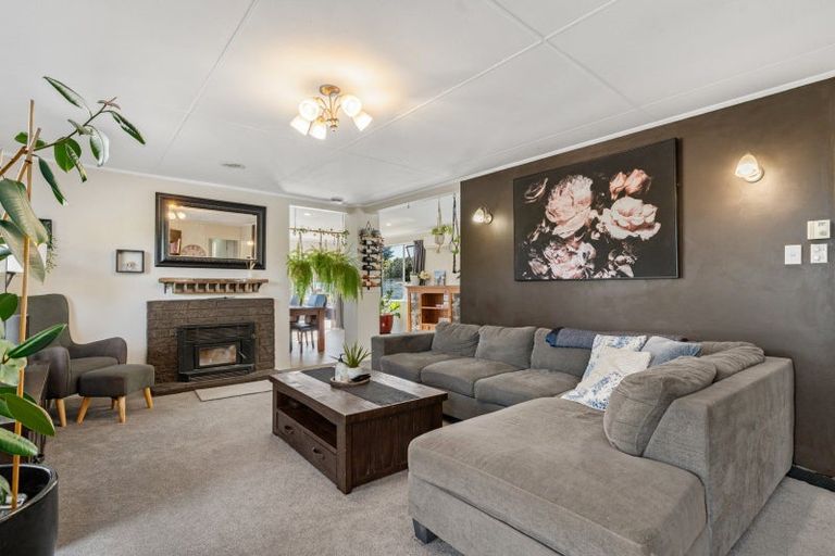 Photo of property in 18 Frederick Street, Carterton, 5713